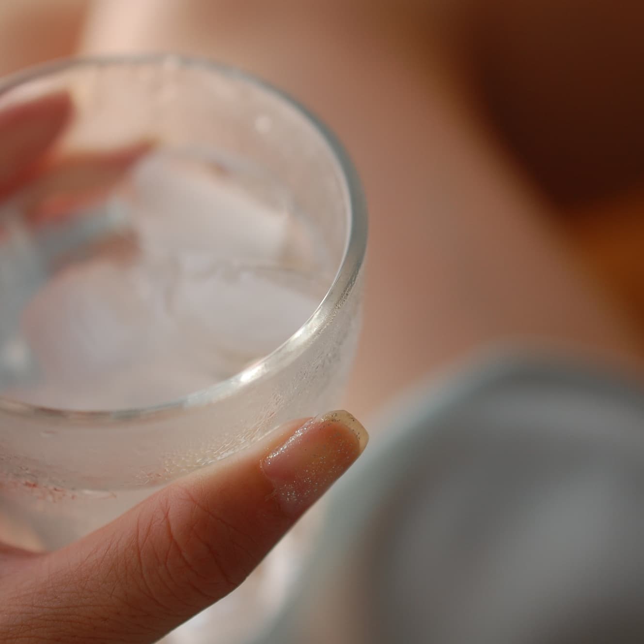 手に取った愛子焼酎